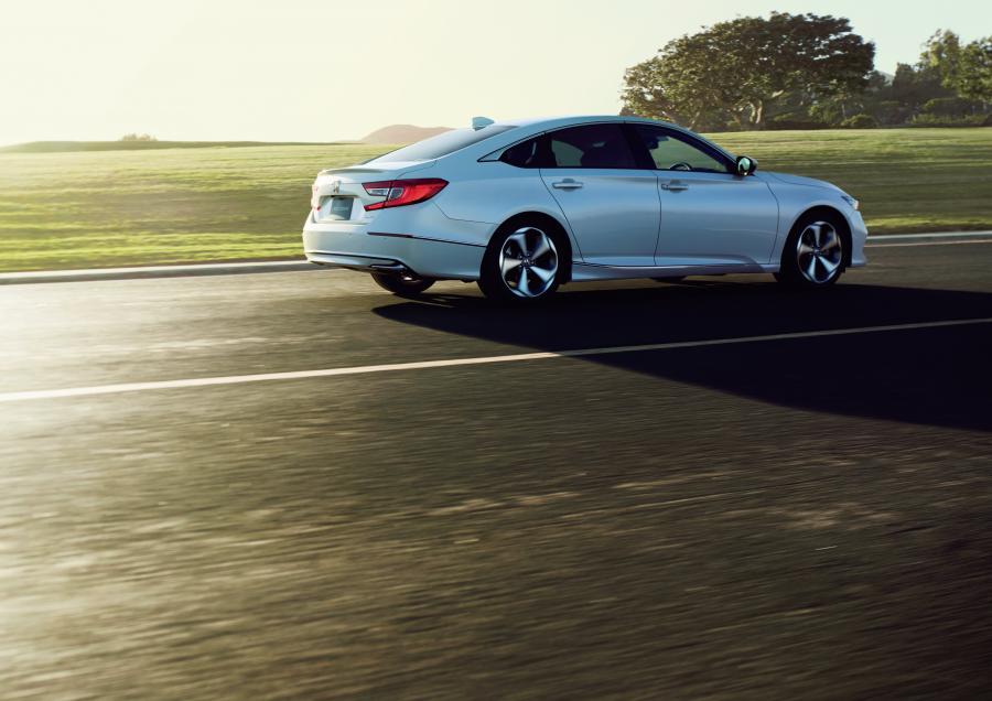  Honda Accord e:HEV (CV) 2020 года  (JP) (фото 27 из 28)